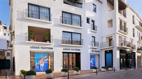 puerto banus louis vuitton